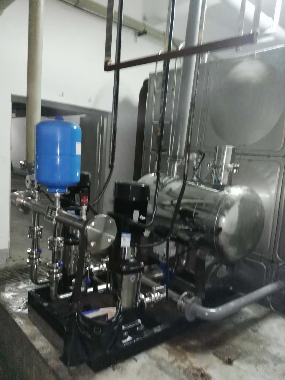 無負壓管網增壓穩流供水方案